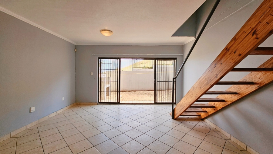 3 Bedroom Property for Sale in Langenhovenpark Free State